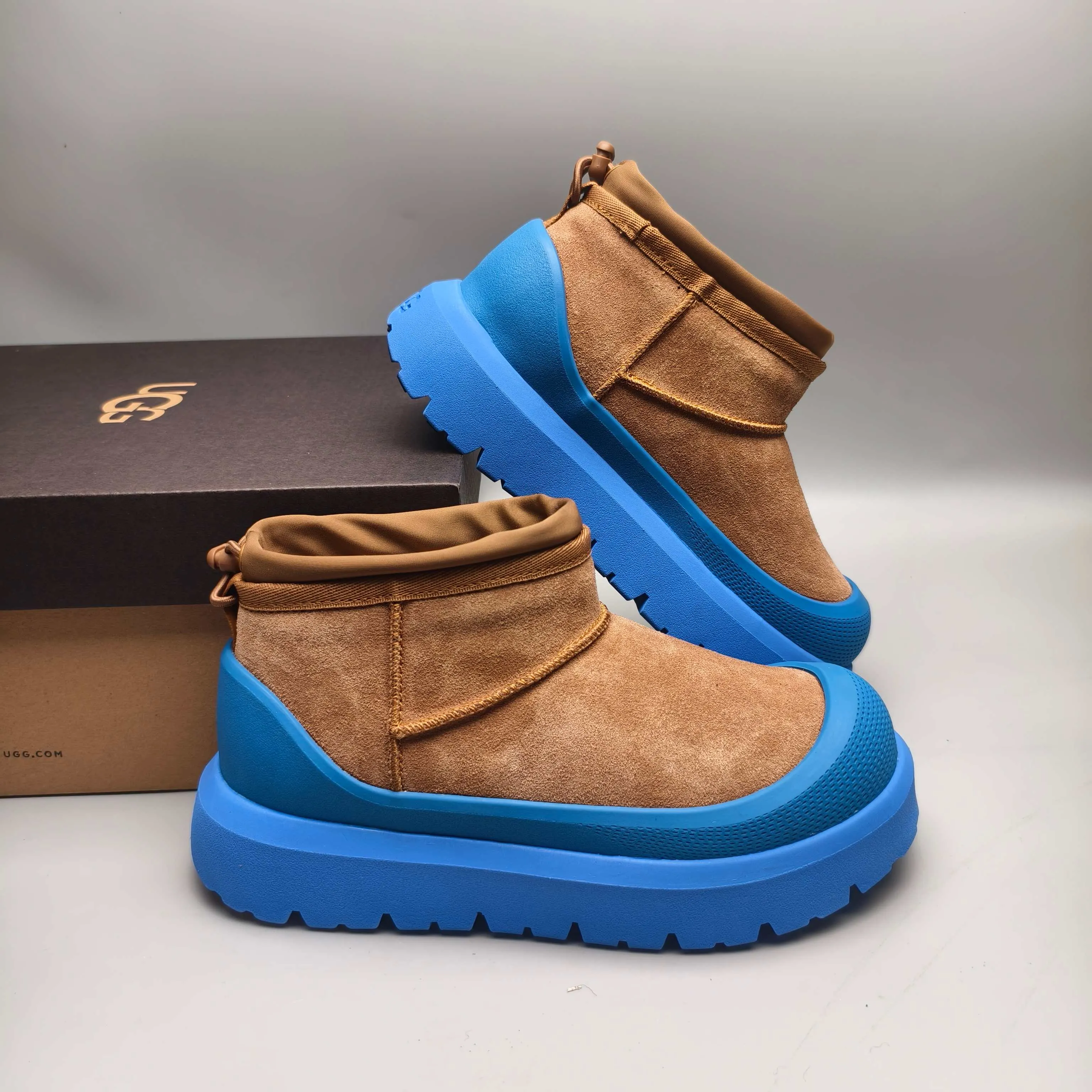 💰Women’s shoes 280 Men’s shoes 300 UGG sheepskin all-in-one snow boots 4196 Classic waterproof rubber sole couple’s shoes Color: white bottom, yellow bottom, blue bottom, black Matching code: 35-45
